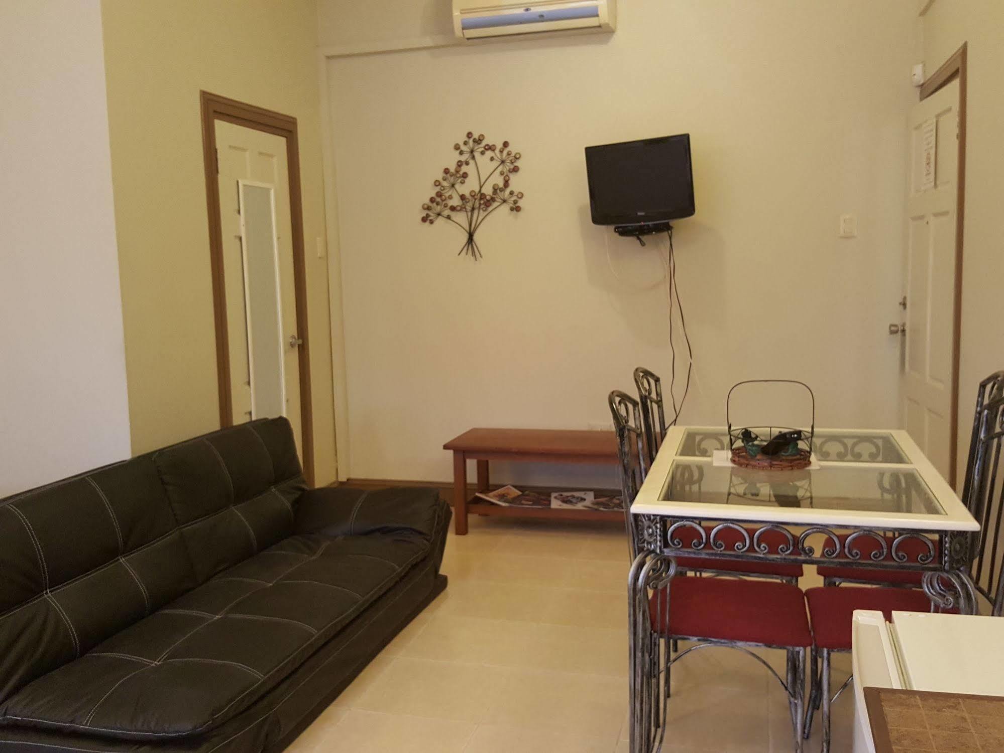 Savannah Maison Guest House Port of Spain Bagian luar foto