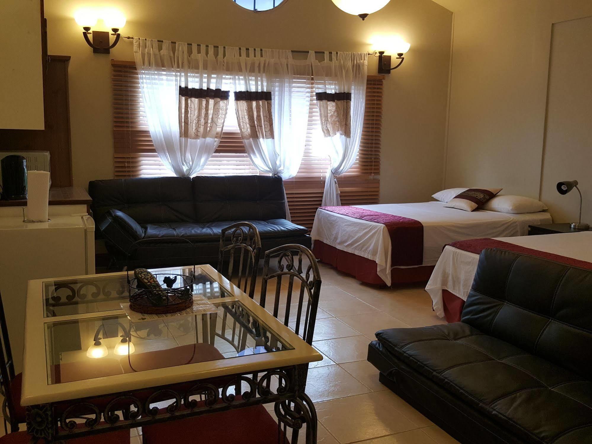 Savannah Maison Guest House Port of Spain Bagian luar foto