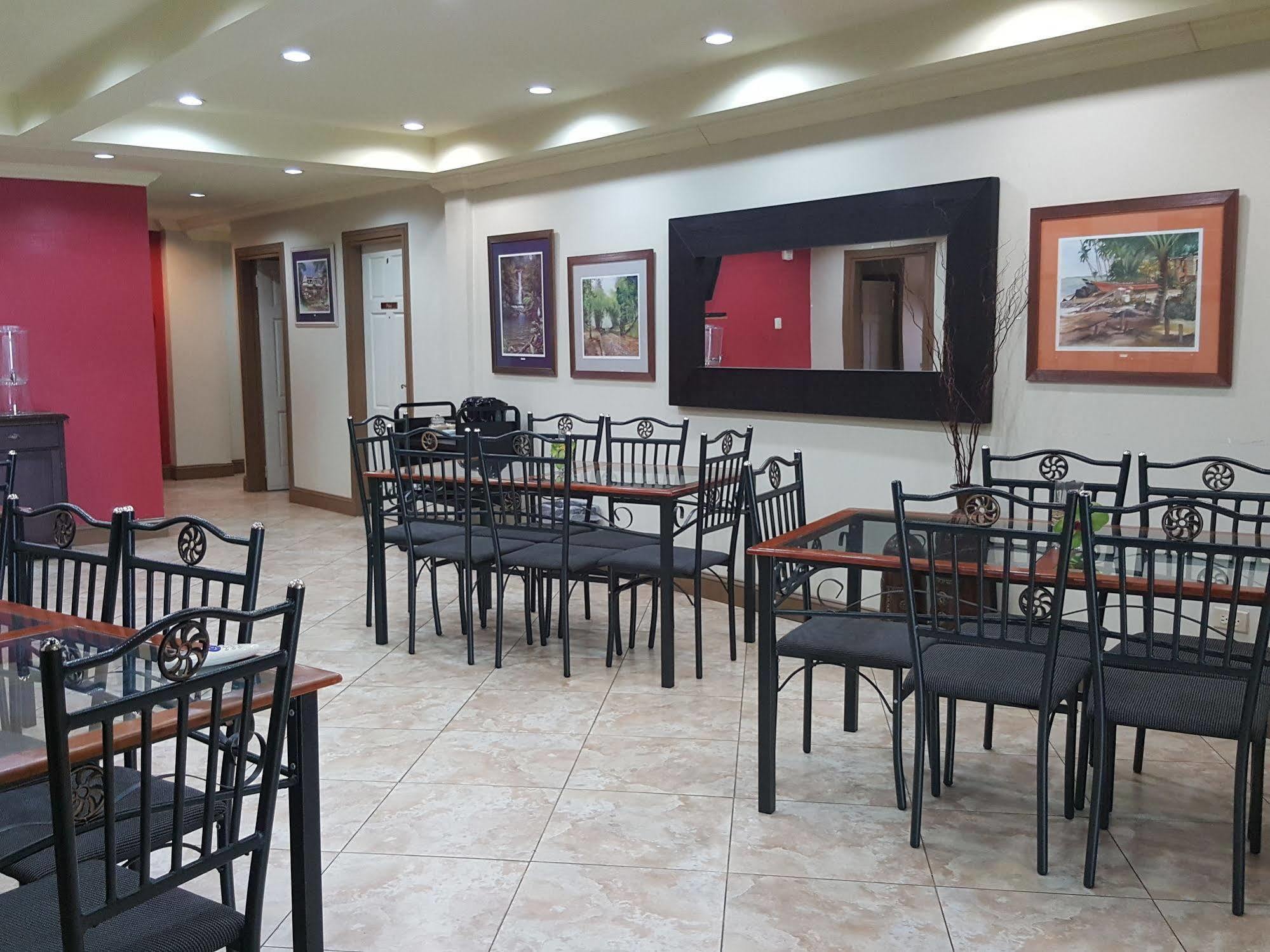 Savannah Maison Guest House Port of Spain Bagian luar foto