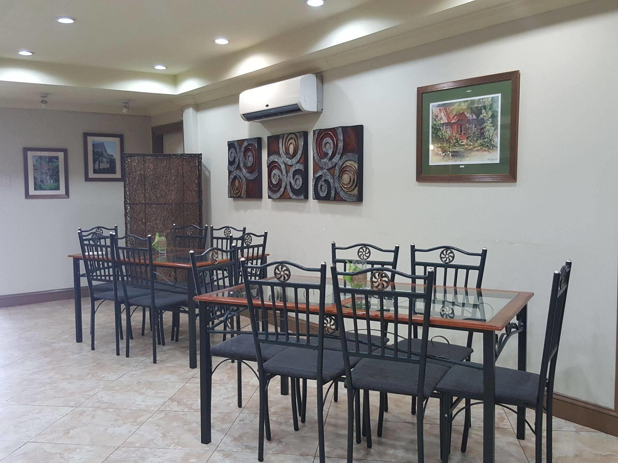 Savannah Maison Guest House Port of Spain Bagian luar foto